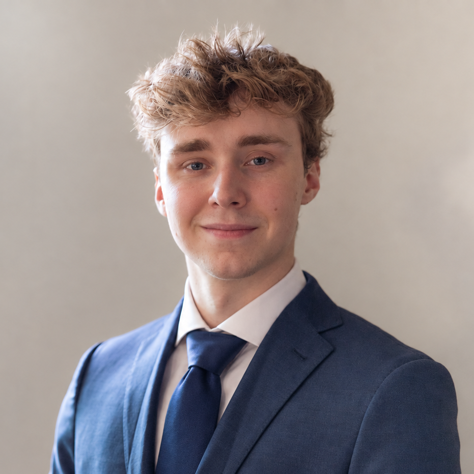 Tom Leslie portrait